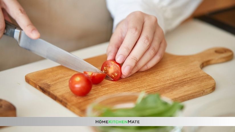 can a wooden cutting board go in the dishwasher