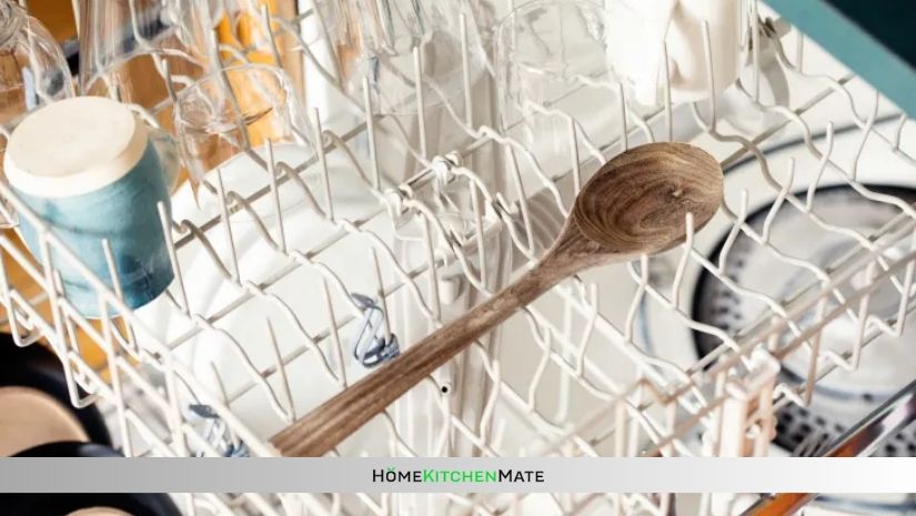 can wooden spoons go in the dishwasher