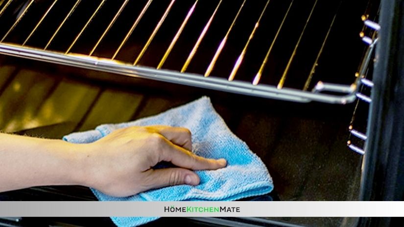 how to clean oven without scrubbing