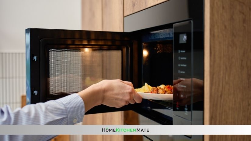 How to Remove Bad Smells from a Microwave
