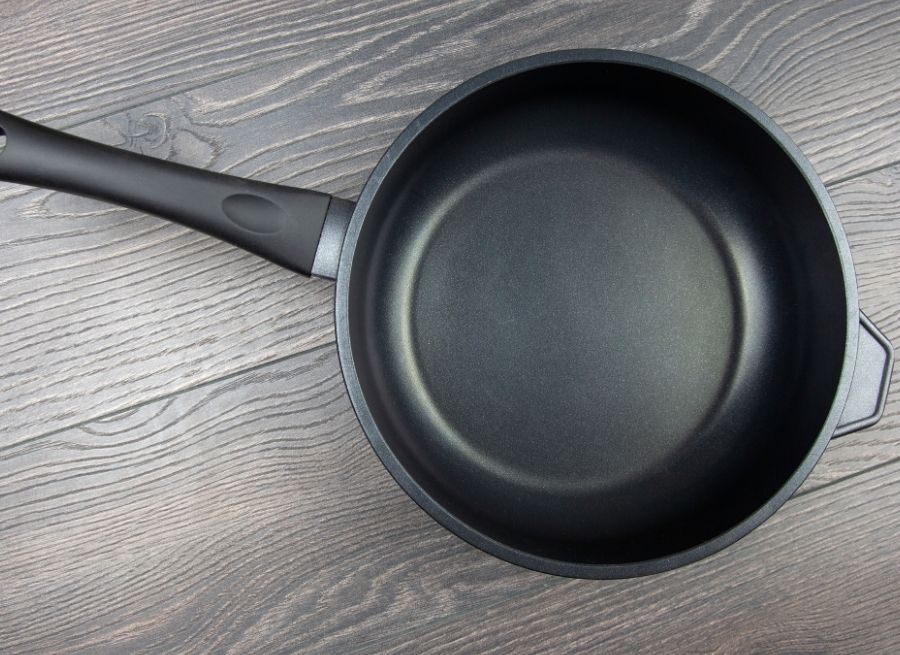 can non stick pans go in the dishwasher